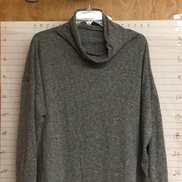 AMERICAN EAGLE OUTFITTERS WOMEN’S TOP w/high loose neck, long sleeves Sz L GRAY - Picture 3 of 6